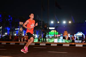 BIB: 21054
                            <button type="button" onclick="openModal(15052094)" class="btn btn-primary btn-sm float-right btn-popup" data-toggle="modal" data-target=".modal-high-quality">
                        <i class="fas fa-shopping-cart"></i> Add to Cart
                    </button>
                                            <button type="button" onclick="isThisMe(15052094, true)" class="btn btn-success btn-sm float-right btn-popup btn-isme hidden" data-toggle="tooltip" data-placement="bottom" title="นี่คือรูปของคุณใช่ไหม คลิกที่นี่เพื่อเอาเข้าอัลบั้ม">
                        <i class="fas fa-plus"></i> Add to album
                    </button>
                    <button type="button" onclick="isThisMe(15052094, false)" class="btn btn-warning btn-sm float-right btn-popup btn-isnotme hidden">
                        <i class="fas fa-ban"></i> Remove from album
                    </button>